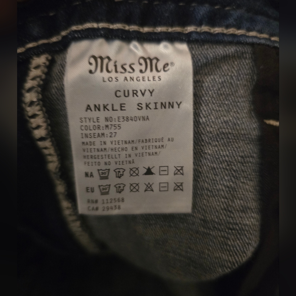 Miss Me Curvy Ankle Skinny Jeans – Size 30 (30x27) | Bling Pockets • Dark Wash - Picture 9 of 9
